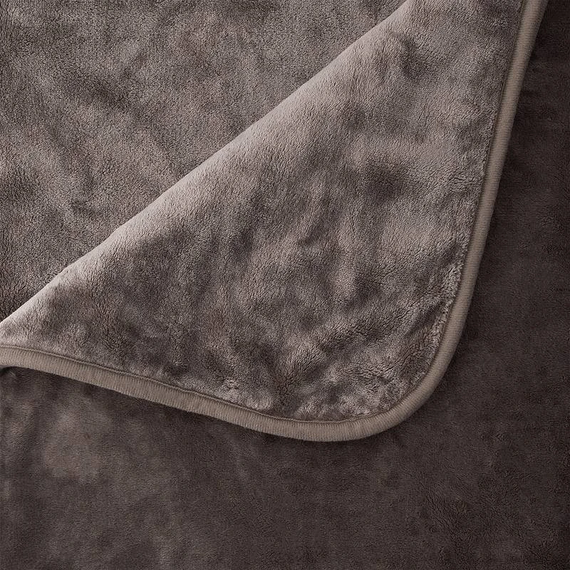 Couverture Polaire HUGS & KISSES – Image 6